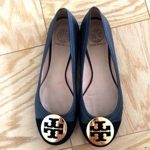 Tory Burch Reva flats in suede and leather
